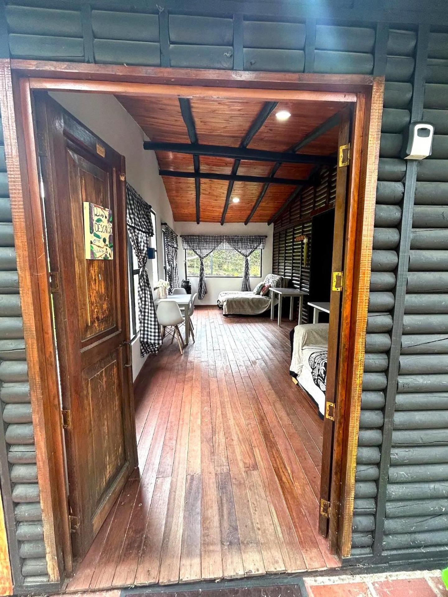 Hermosa De Campo Selah 木屋 Tabio
